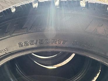 revo: Шины 225 / 50 / R 17, Зима, Б/у, Комплект, Легковые, Bridgestone — 4
