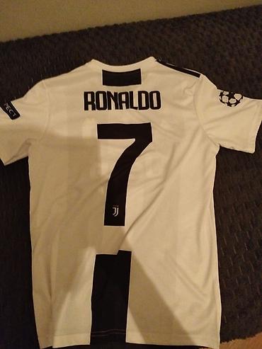 Kişi geyimləri: L razmer Ronaldo Yuventus forması təptəzədir. 1 dəfə olsun — 2