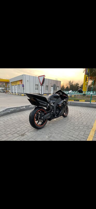мотоцикл спортивный цена: Спортбайк Kawasaki, 1000 куб. см, Бензин, Взрослый, Б/у
