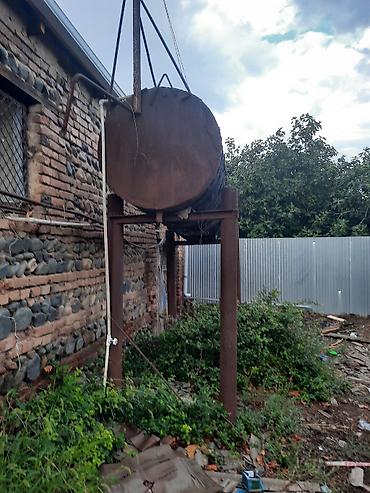 baklar və çənlər: Su çəni 4 t(4000 l),köhnənin cox qalin materialdadir,hec bir problemi — 3
