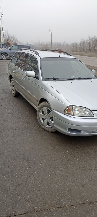 тоята сурф: Toyota Avensis: 2002 г., 1.8 л, Механика, Бензин, Универсал