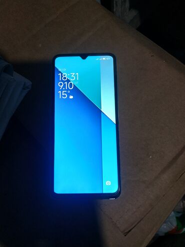 необычные телефоны: Redmi, Redmi 13C, Колдонулган, 256 ГБ, түсү - Күмүш, 1 SIM, 2 SIM