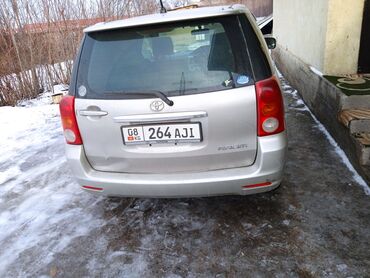 Toyota: Toyota Raum: 2004 г., 1.5 л, Автомат, Бензин, Седан