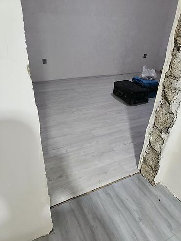mdf material: Ağ rəngli interyer qapıları və açıq boz laminat döşəmə - Dizayn — 4