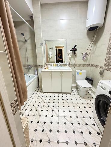 Продажа квартир: 3 комнаты, 118 м², Южная Магистраль Элитка, 8 этаж at lalafo.kg — 4 Продажа квартир: 3 комнаты, 118 м², Южная Магистраль Элитка, 8 этаж — 4