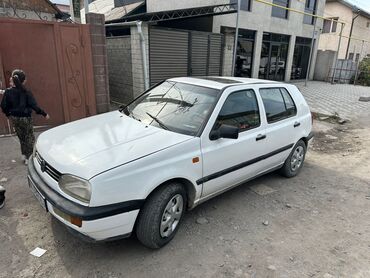 Volkswagen: Volkswagen Golf: 1992 г., 1.8 л, Механика, Бензин, Хэтчбэк