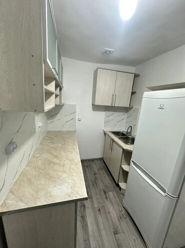 аламединское ущелье: 28 м², 1 комната, Теплый пол, Бронированные двери, Забор, огорожен