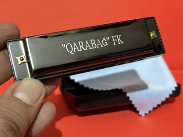 Пианино: “QARABAĞ FK” yazılı ağız harmonikası – Beginer Harmonica, 10 deşik