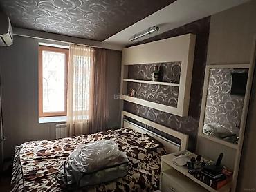 Mənzillər: 2 otaqlı mənzil – tam mebellə əşyalarla birlikdə satilir Plan: - — 1