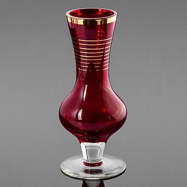 Cütü-70 manat Vintage yaqut rəngli şüşə ayaqlı vazalar – cüt Vintage lalafo.az -da Cütü-70 manat Vintage yaqut rəngli şüşə ayaqlı vazalar – cüt Vintage