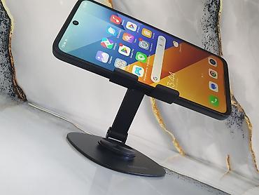 Redmi, Redmi 13, Б/у, 256 ГБ, цвет - Черный, 1 SIM, 2 SIM