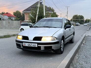 Mitsubishi: Mitsubishi Carisma: 2001 г., 1.6 л, Механика, Бензин, Седан