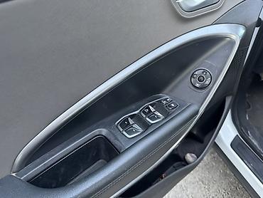 прадаю хова: Hyundai Santa Fe: 2017 г., Автомат, Бензин, Кроссовер — 9