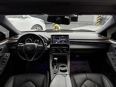 corolla 2016: Toyota Avalon: 2019 г., 2.5 л, Вариатор, Гибрид, Седан — 5