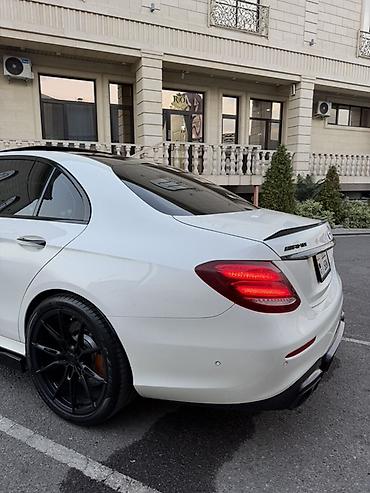 mercedes 500: Mercedes-Benz E-класс AMG: 2018 г., 4 л, Автомат, Бензин, Седан — 6