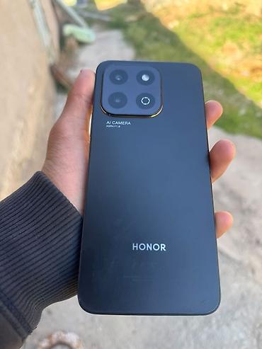 Смартфон HONOR (черный) Гб 256 Обмен на айфон есть - Экран — 2
