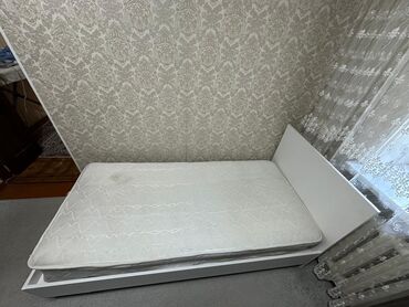 полуторки кровати: Бир кишилик Керебет, Колдонулган