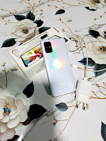 купить ноутбук бу: Samsung Galaxy A71 5G, 128 ГБ, цвет - Белый, Отпечаток пальца, Face ID