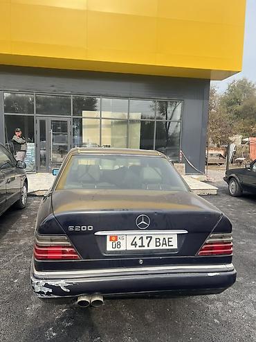 7 1: Mercedes-Benz W124: 1994 г., 2 л, Механика, Бензин, Седан — 6