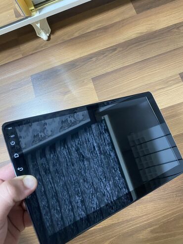 Ban, Kuzov hissələri: Salam Still Cool Android Monitor İdeal Vəziyyətdədir Heç Bir Problemi