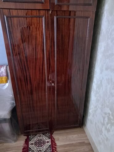 Matraslar: Kapplekt şekilde 2 kravat bir şkaf tek tekde satlir elaqe saxlayin