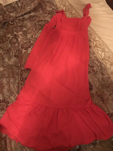 Köynək və bluzalar: Her biri yeni kimi 3 azn — 5