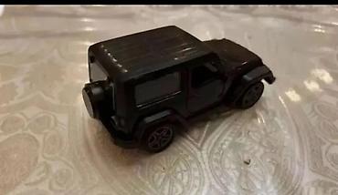 jeep wj: Qara rəngli oyuncaq off-road jeep modeli - Material: metal korpus — 3