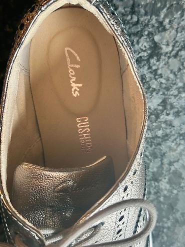 супер модные кеды: Новые Кросовки (кеды) Clarks 37 размер 3000 сом — 4