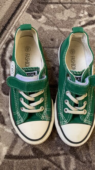 детская обувь для дома: Кеды детские 32 размера. Зеленого цвета.Почти новые одевали раза 2