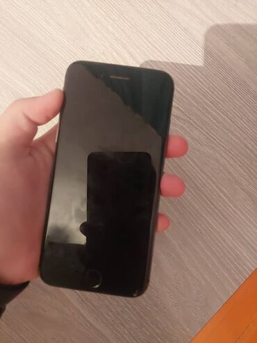 цум ремонт телефонов: IPhone 8, Б/у, Black Titanium, Чехол, 75 %