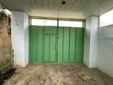 Kirayə qaraj: 0.06ha torpaq sahəsi. 109.6 kv.m yaşayış, 64.6 kv.m köməkçi sahə — 2