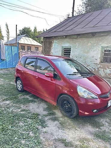 м рул: Honda Jazz: 2006 г., 1.4 л, Кол менен иштөөчү, Бензин, Хетчбек — 3