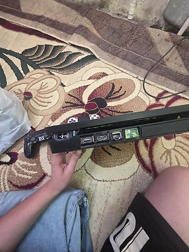 Barter var ipad m3 pro ile PlayStation 4 Slim oyun konsolu