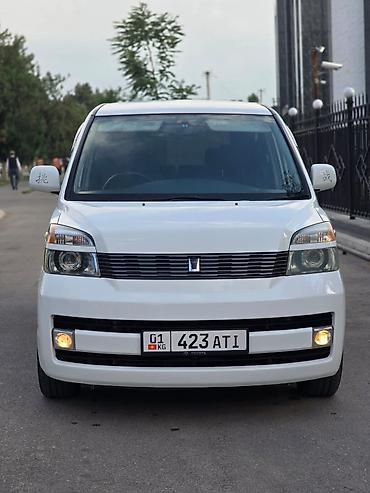 devo matiz: Toyota Voxy: 2003 г., 2 л, Автомат, Бензин, Минивэн — 7