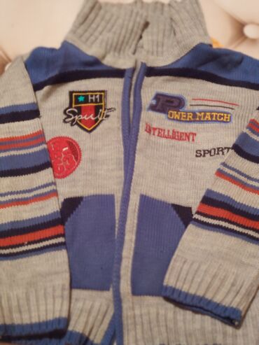 Məktəb çantaları: Koftalar 1 manat yuyulub temizdi .Balaca olduguna gore satilir .Ucuz — 7