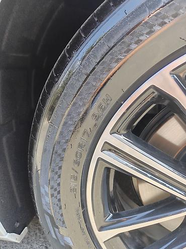 4 ədəd R17 disk və təkər. 215 / 60 R17. Təzə kimidir. Cəmi 2000 km lalafo.az -da 4 ədəd R17 disk və təkər. 215 / 60 R17. Təzə kimidir. Cəmi 2000 km