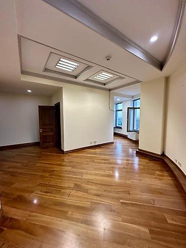 premium development: 🏢 Офис 247 м² в БЦ | Золотой квадрат Бишкека. Предлагается в — 5