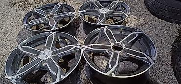 Другие детали кузова: ЗАДНЫЙ СТОП ЛЕВЫЙ Запчасти серебристый цвет кузова. В наличии по — 8