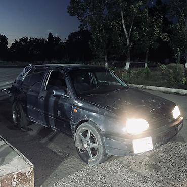 transporter multivan: Volkswagen Golf: 1993 г., 1.6 л, Механика, Бензин, Хэтчбэк — 3