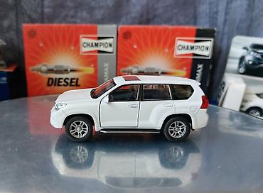 Avtomobil modelləri: Toyota, 2009 il, 1:43, Dəmir, Ödənişli çatdırılma — 12