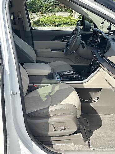 Kia: Kia Carnival: 2023 г. — 12