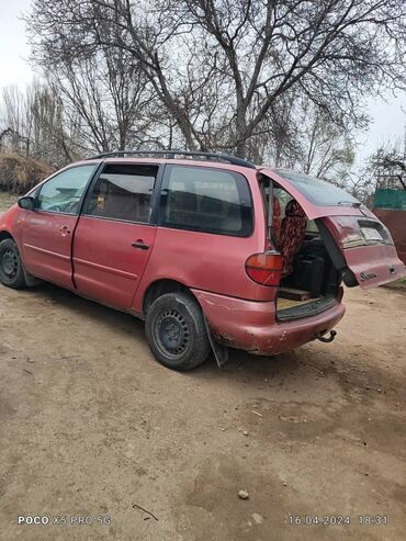 Volkswagen: Volkswagen Sharan: 1997 г., 2 л, Механика, Бензин, Универсал