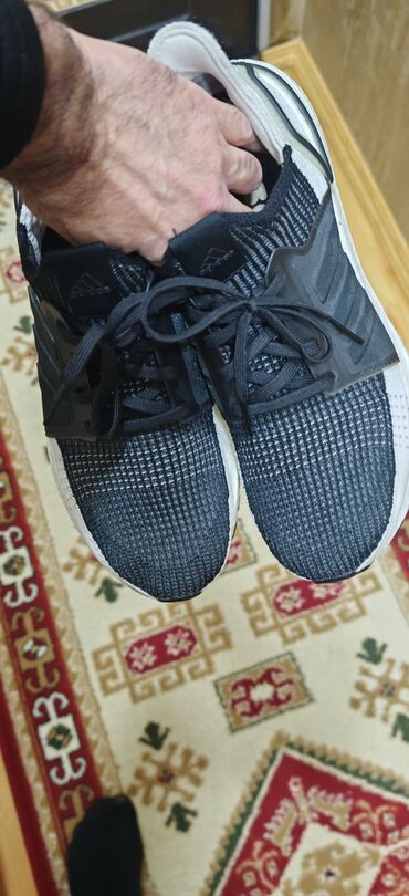 Krasofkalar və idman ayaqqabıları: Orginal Adidas Boost. Avropadan almışam bilən bilir nə olan -da lalafo.az — 10 Krasofkalar və idman ayaqqabıları: Orginal Adidas Boost. Avropadan almışam bilən bilir nə olan — 10