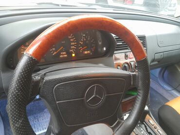 Mercedes-Benz: Mercedes-Benz C 200: 2 l | 1996 il Sedan — 8