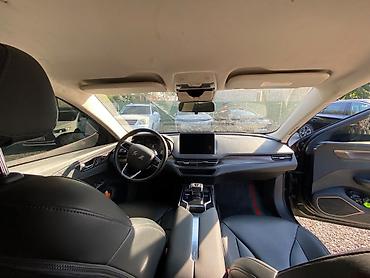 Продажа авто: Hongqi E-QM5 — электрический седан бизнес-класса. Основные — 5
