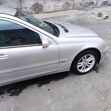 mercedes c190: Atecili satılırMercedes-Benz C-Class sedan təqdim olunur. Avtomobil — 3