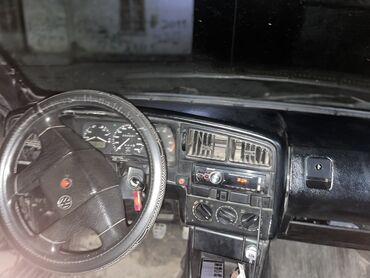 авто легковой: Volkswagen Passat Variant: 1991 г., 1.8 л, Бензин, Универсал