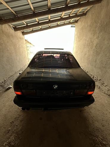 BMW: BMW 5 series: 1989 г., 2 л, Механика, Бензин, Седан — 2