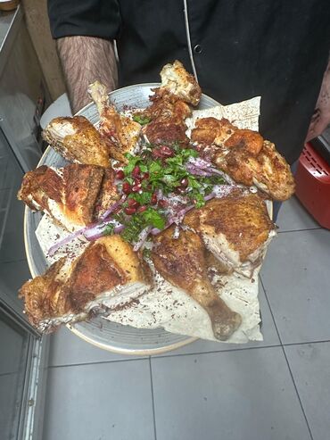 Sifarişlə hazır yeməklər: Salam mən iş axtarıram 15ildən artıq iş təcrübəm var marağlananlar — 5