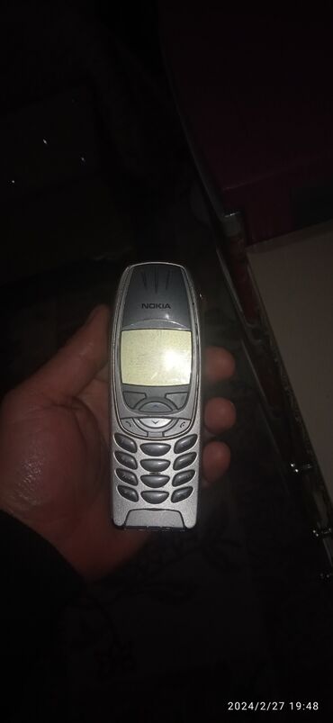 nokia 2652: Nokia Xl, rəng - Gümüşü, Düyməli